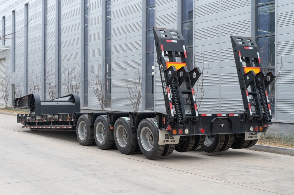 тяжелая обязанность низкорамный прицеп для продажи/4 оси низкорамный полуприцеп/низкорамный прицеп 100 тонн производитель