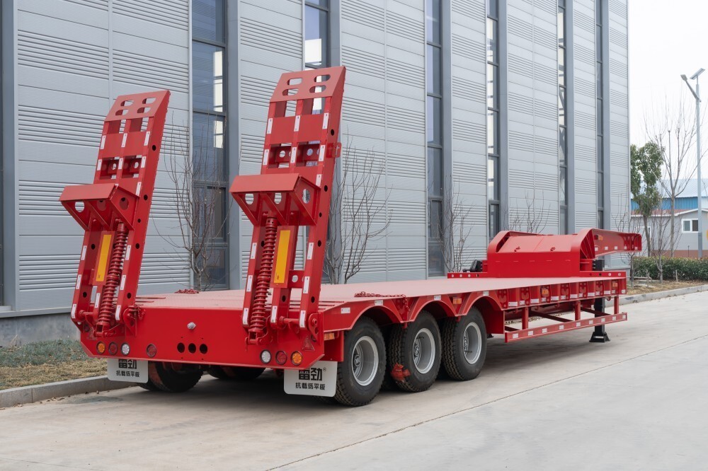 3-осевой низкорамный прицеп/150-тонный низкорамный трал/120-тонный низкорамный полуприцеп на продажу