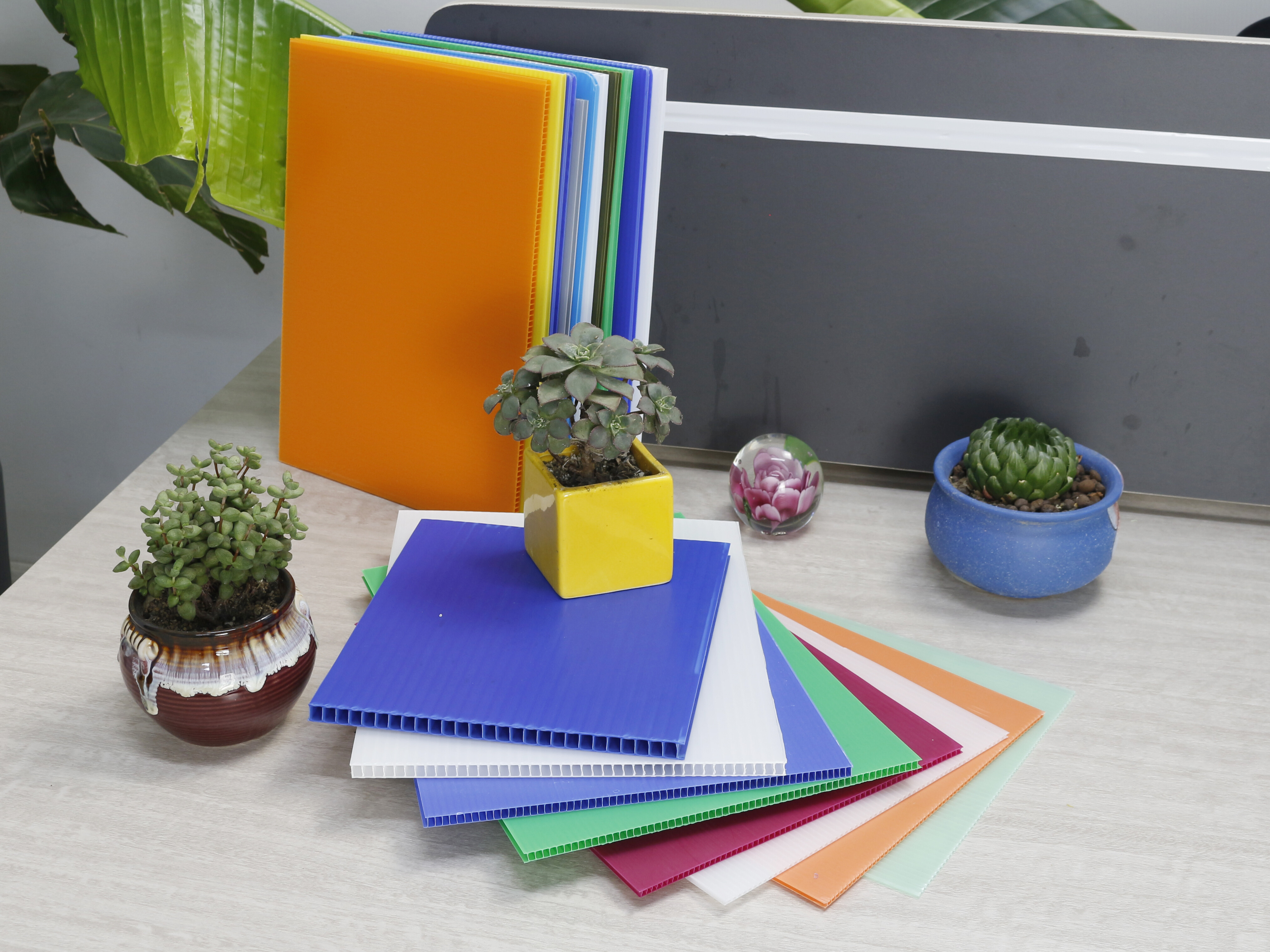 Гофрированный лист PP