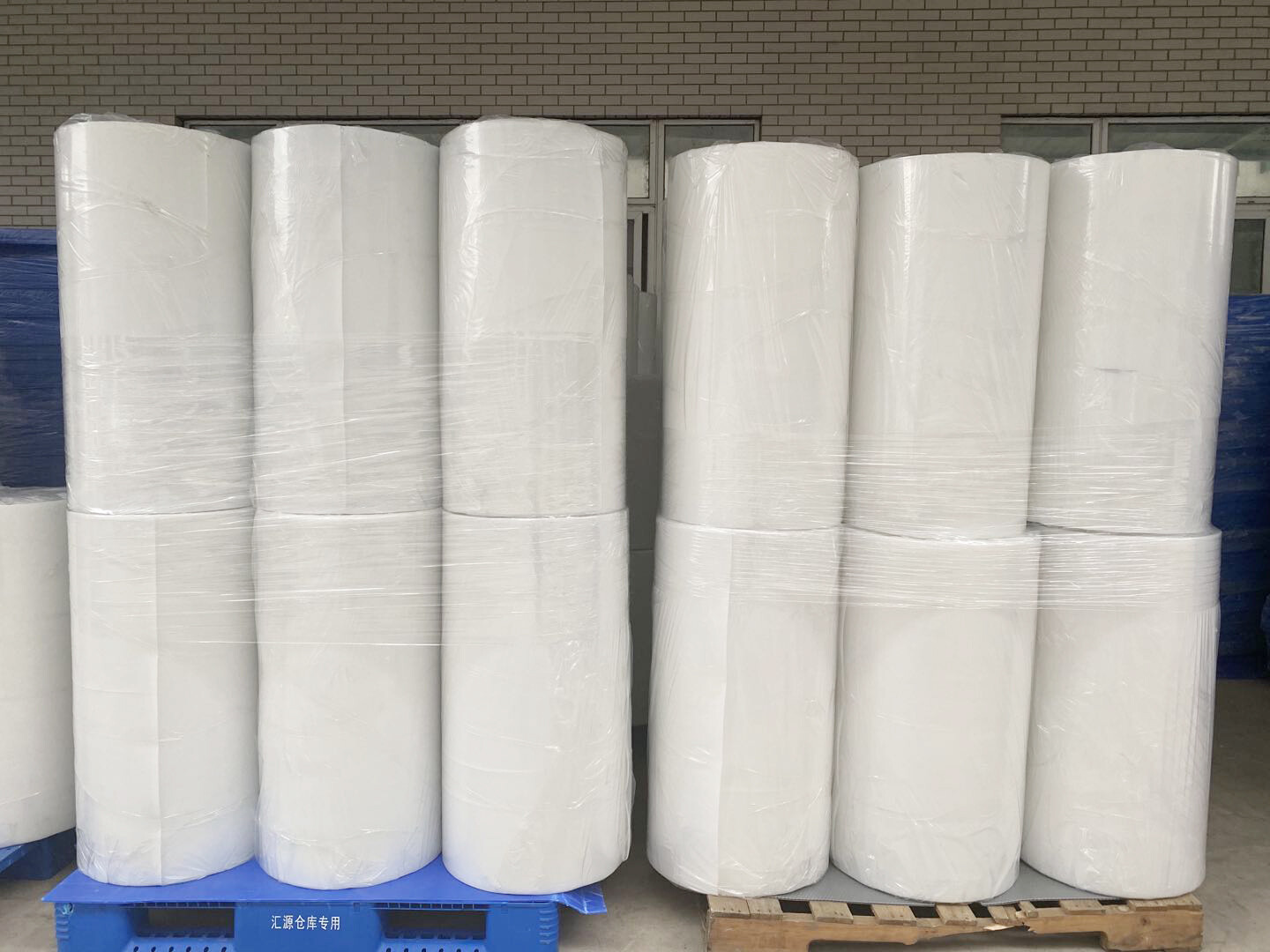 Пластиковая защита пола 