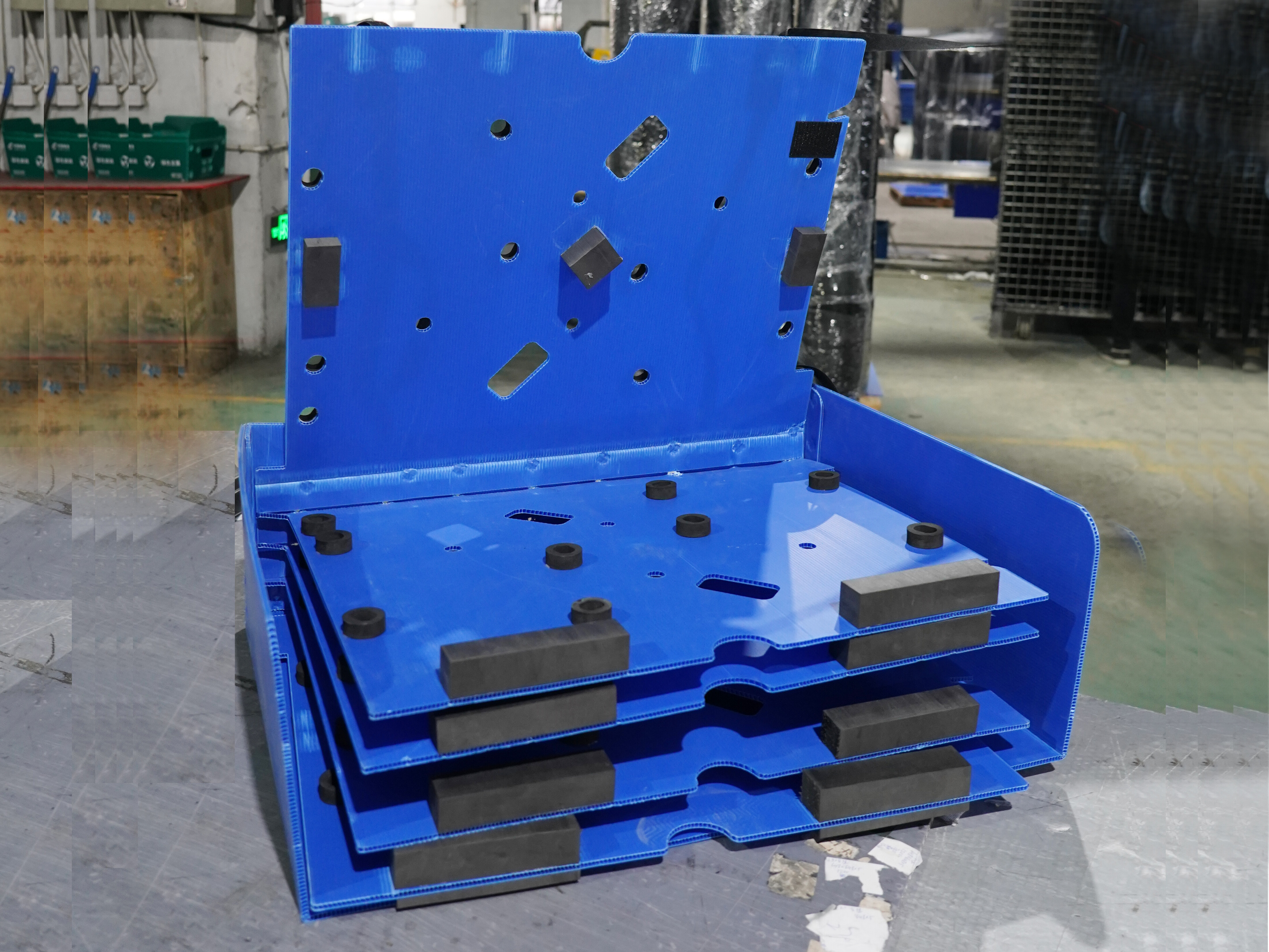 Разделители из гофрированного пластика ПП