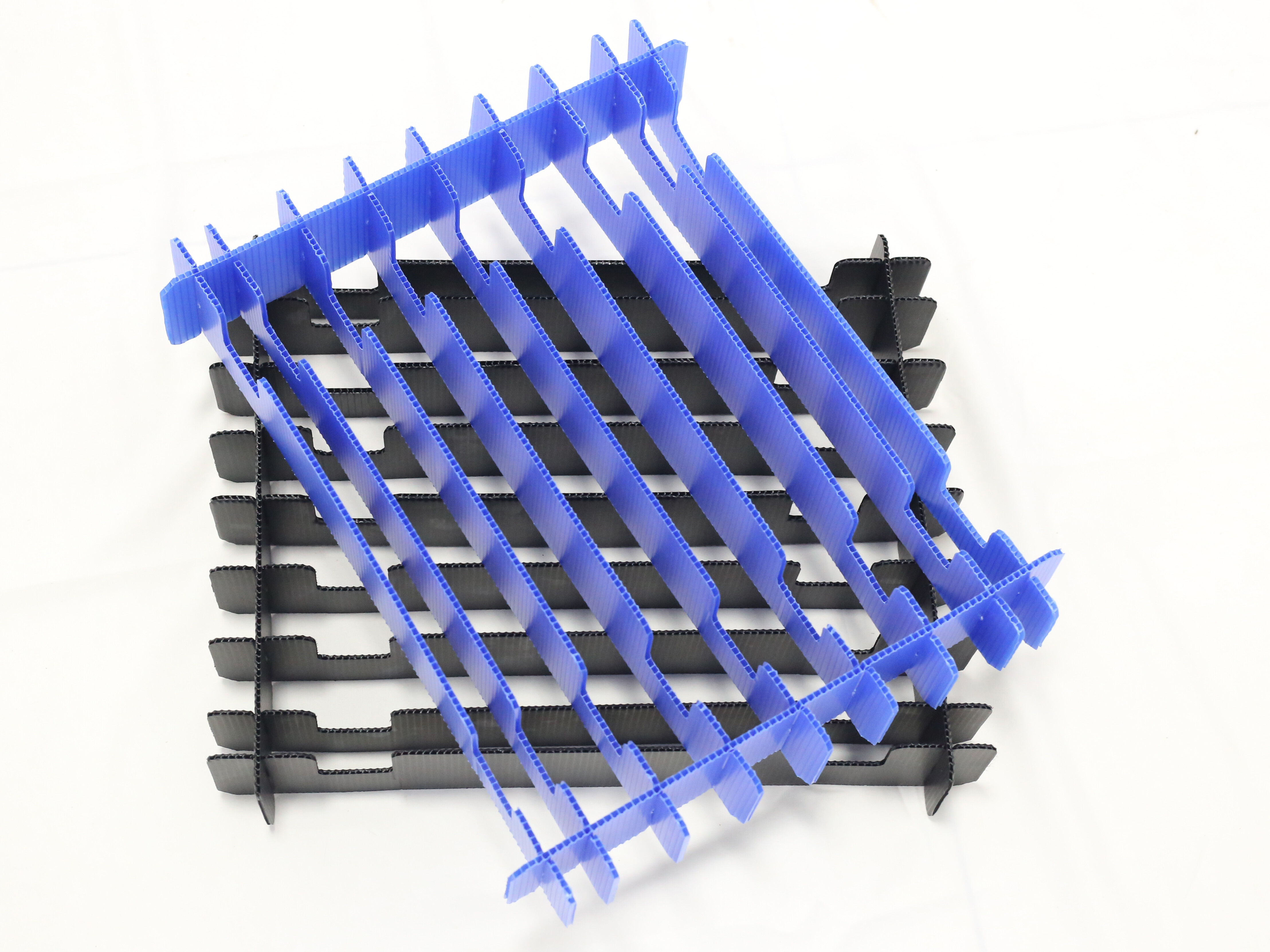 Разделители из гофрированного пластика ПП