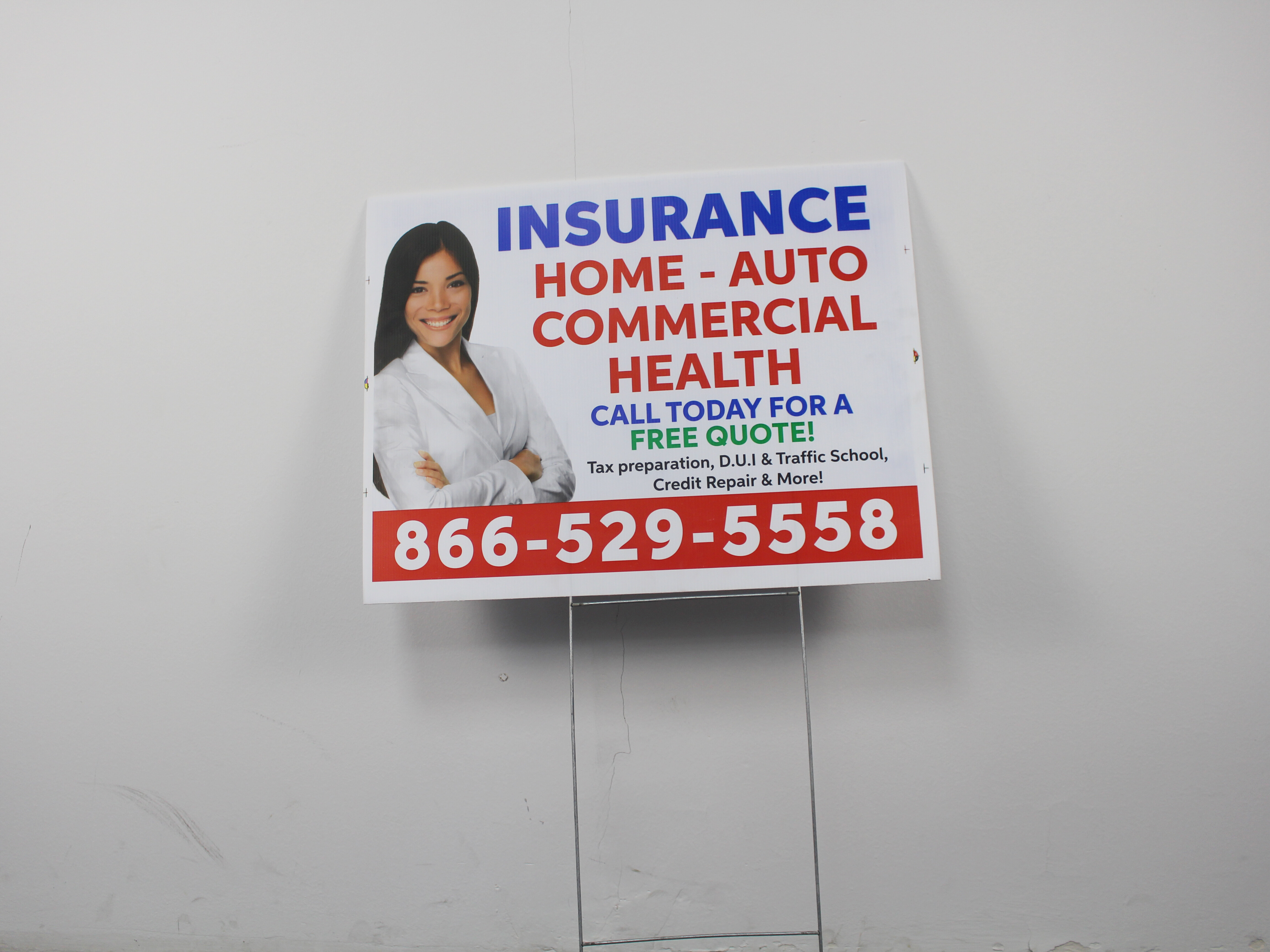 Рекламные щиты из пластика