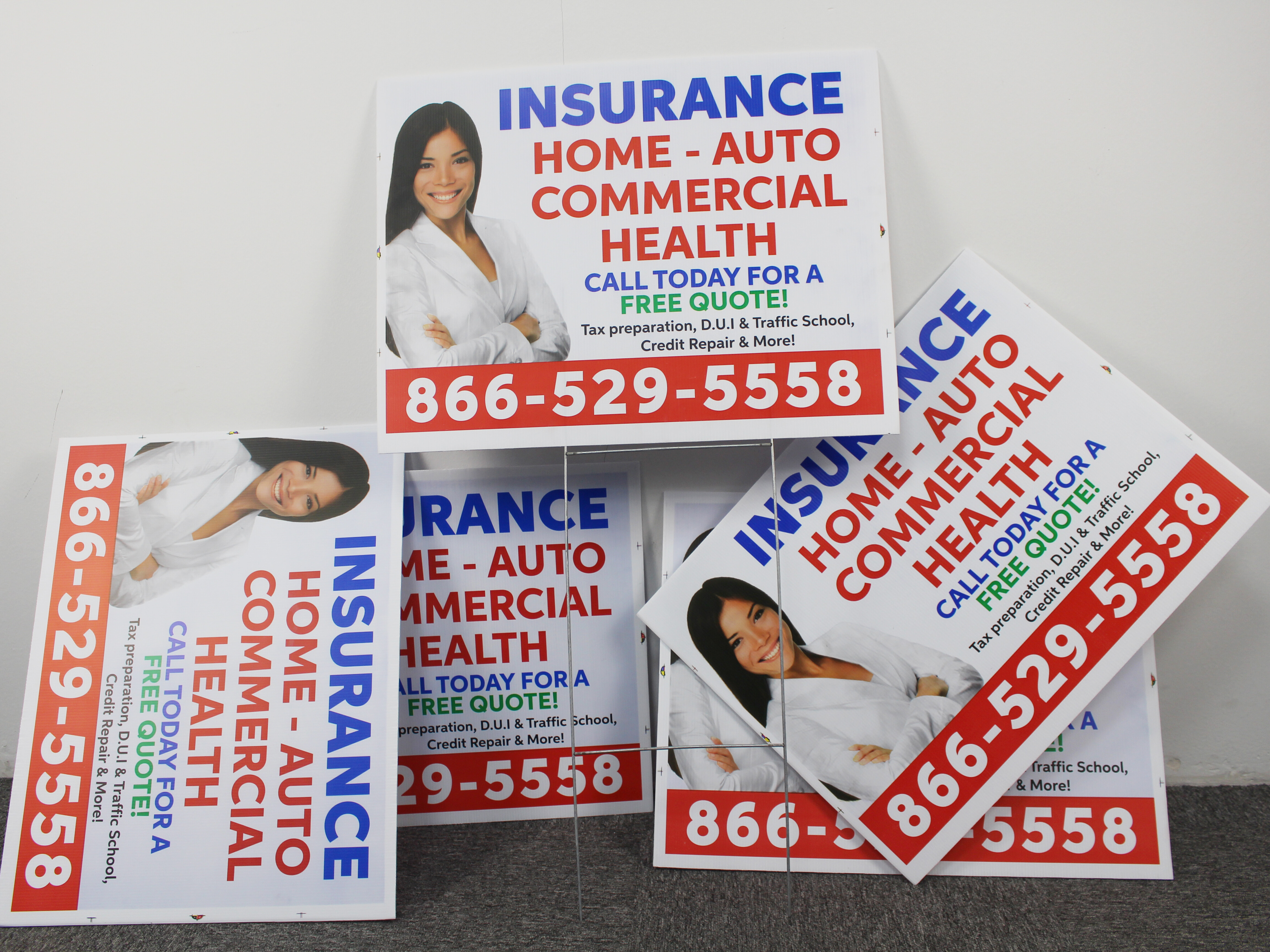 Рекламные щиты из пластика