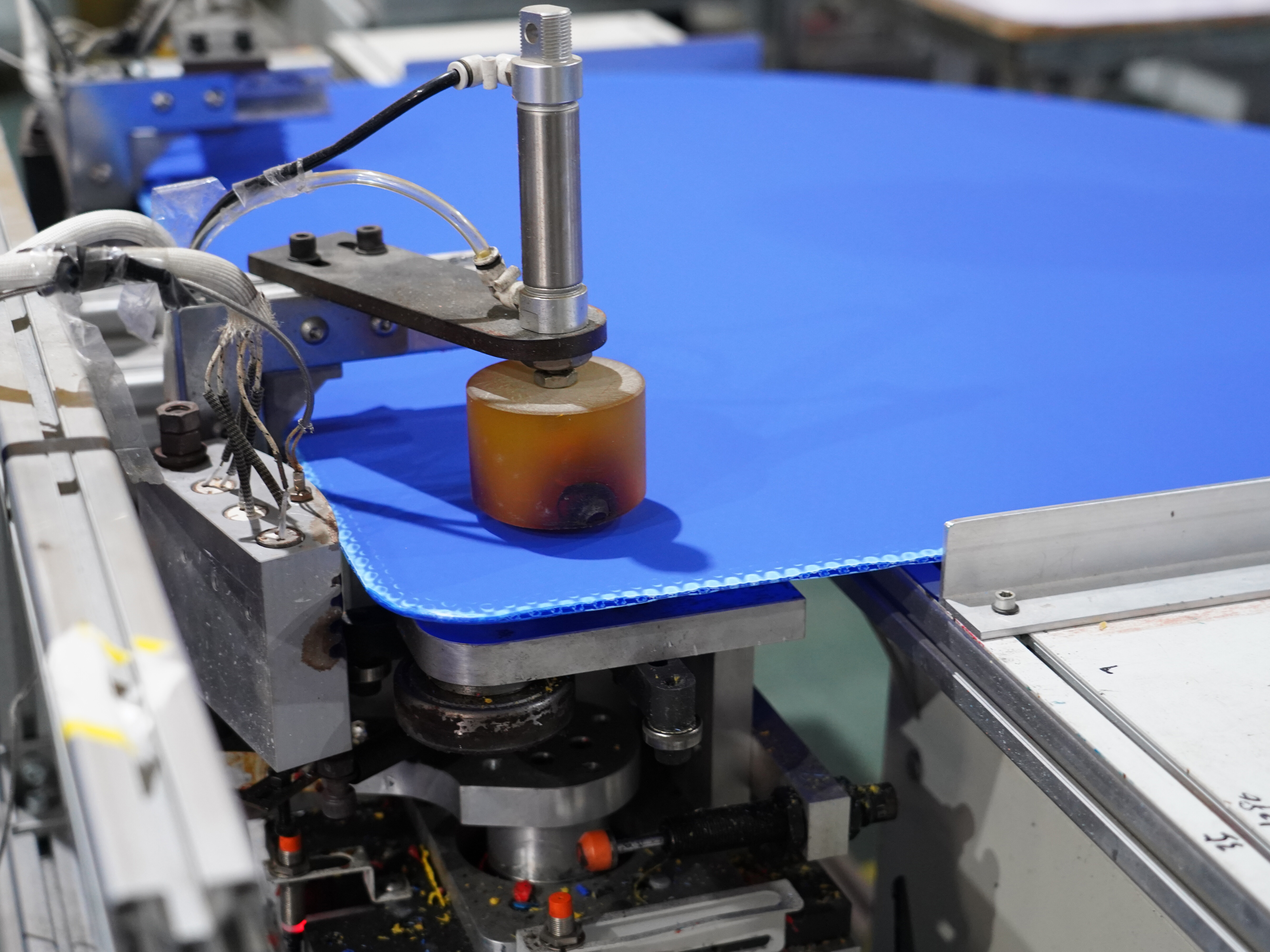 листы из гофрированного полипропилена