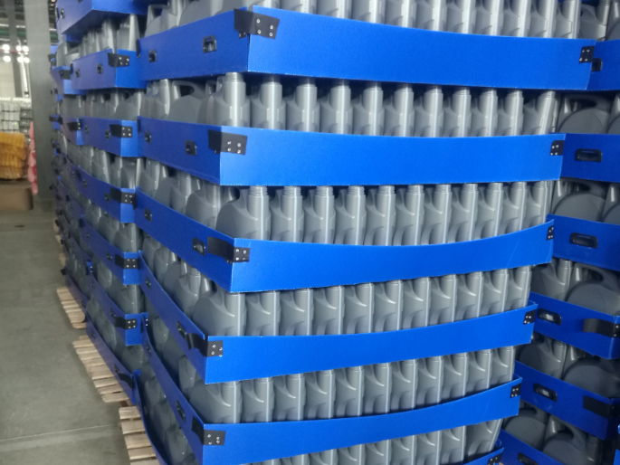 листы из гофрированного полипропилена