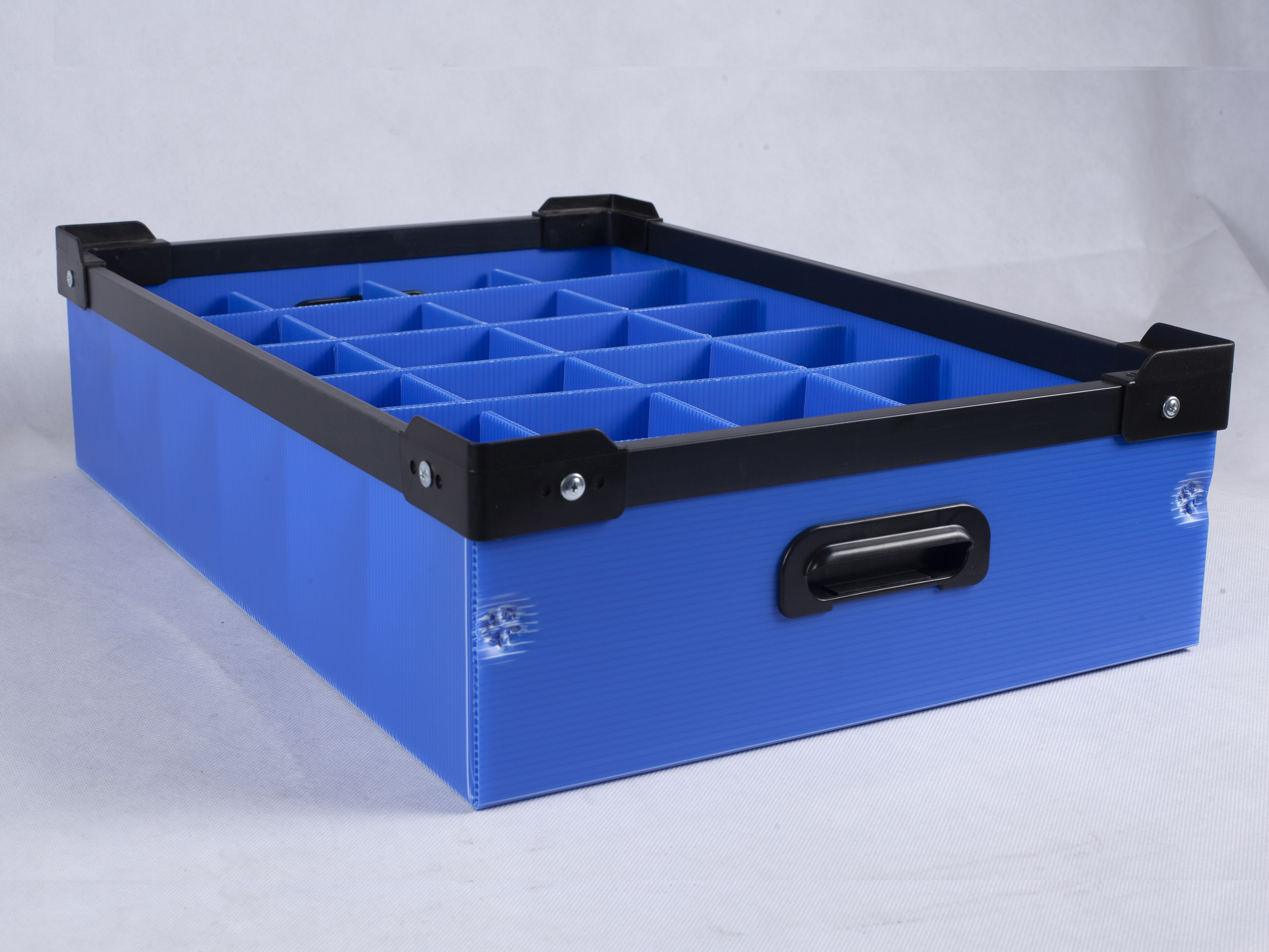 ящик из полипропиленового сотового листа