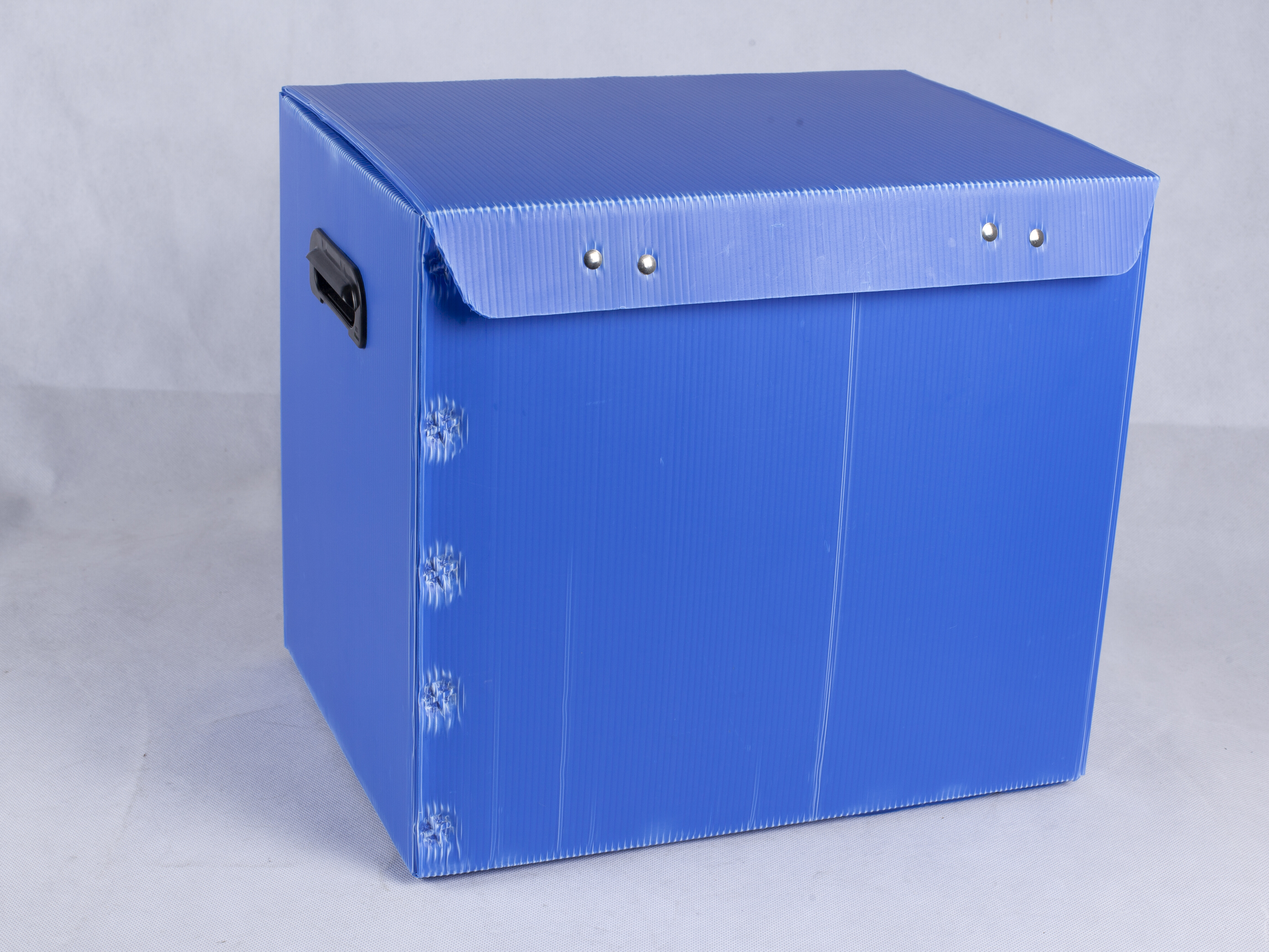 ящик из полипропиленового сотового листа