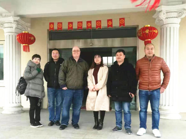 2017年1月 美国客户参观工厂洽谈业务_副本.jpg