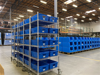 Пластиковые контейнеры для комплектования