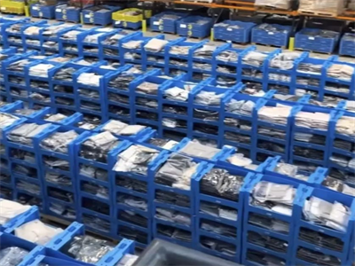 Пластиковые контейнеры для комплектования