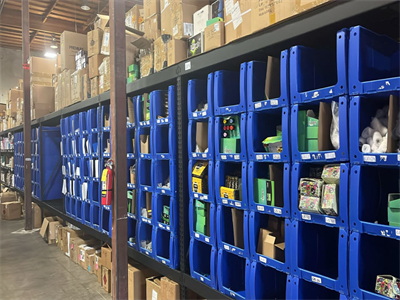 пластиковые контейнеры для склада