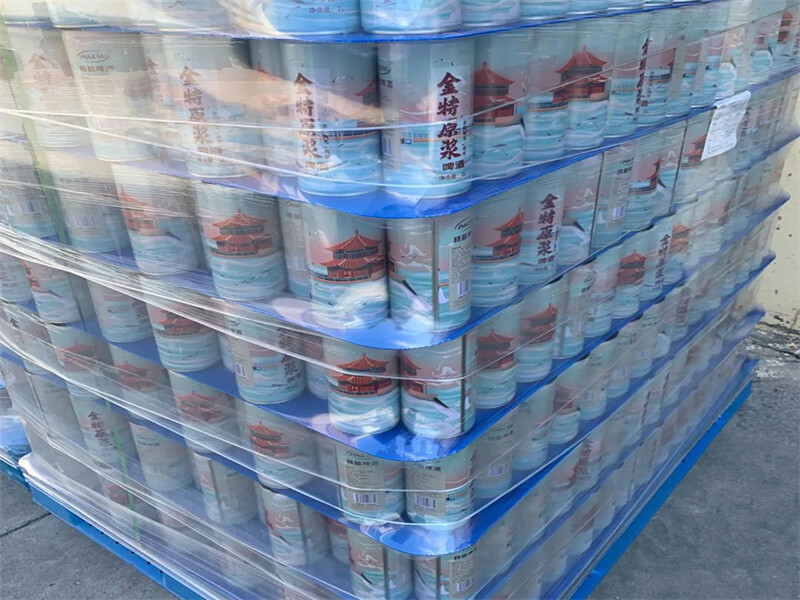 прокладки между слоями из сотового пластика