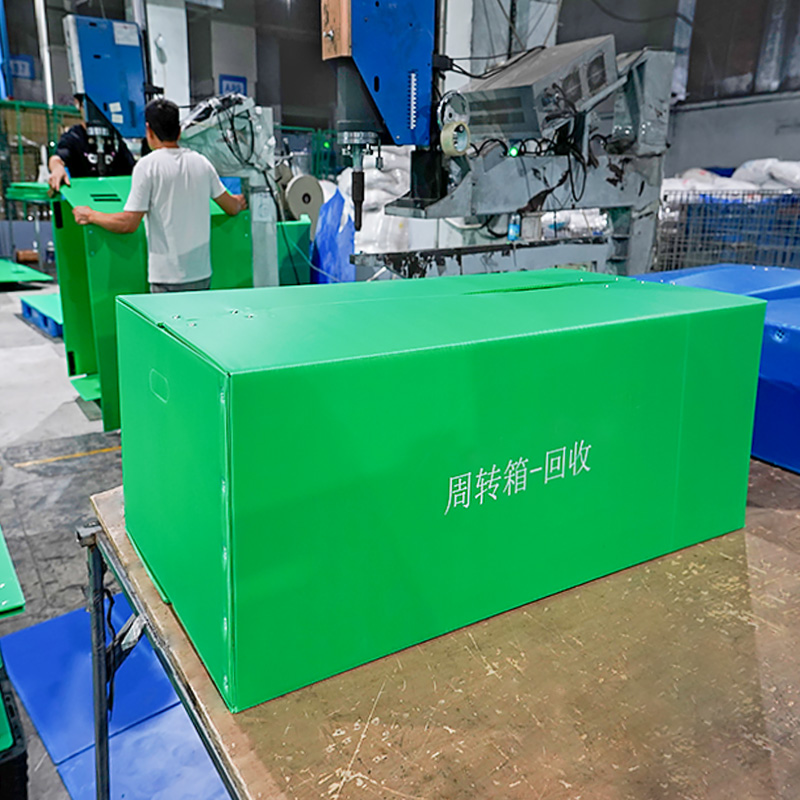 Топ-7 пластиковых коробок для промышленного хранения