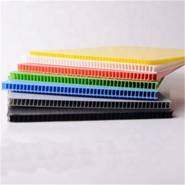 Почему гофрированный лист PP с шагом волны 32 мм стал стандартом для упаковки в пищевой промышленности? Почему гофрированный лист PP с шагом волны 32 мм стал стандартом для упаковки в пищевой промышленности?