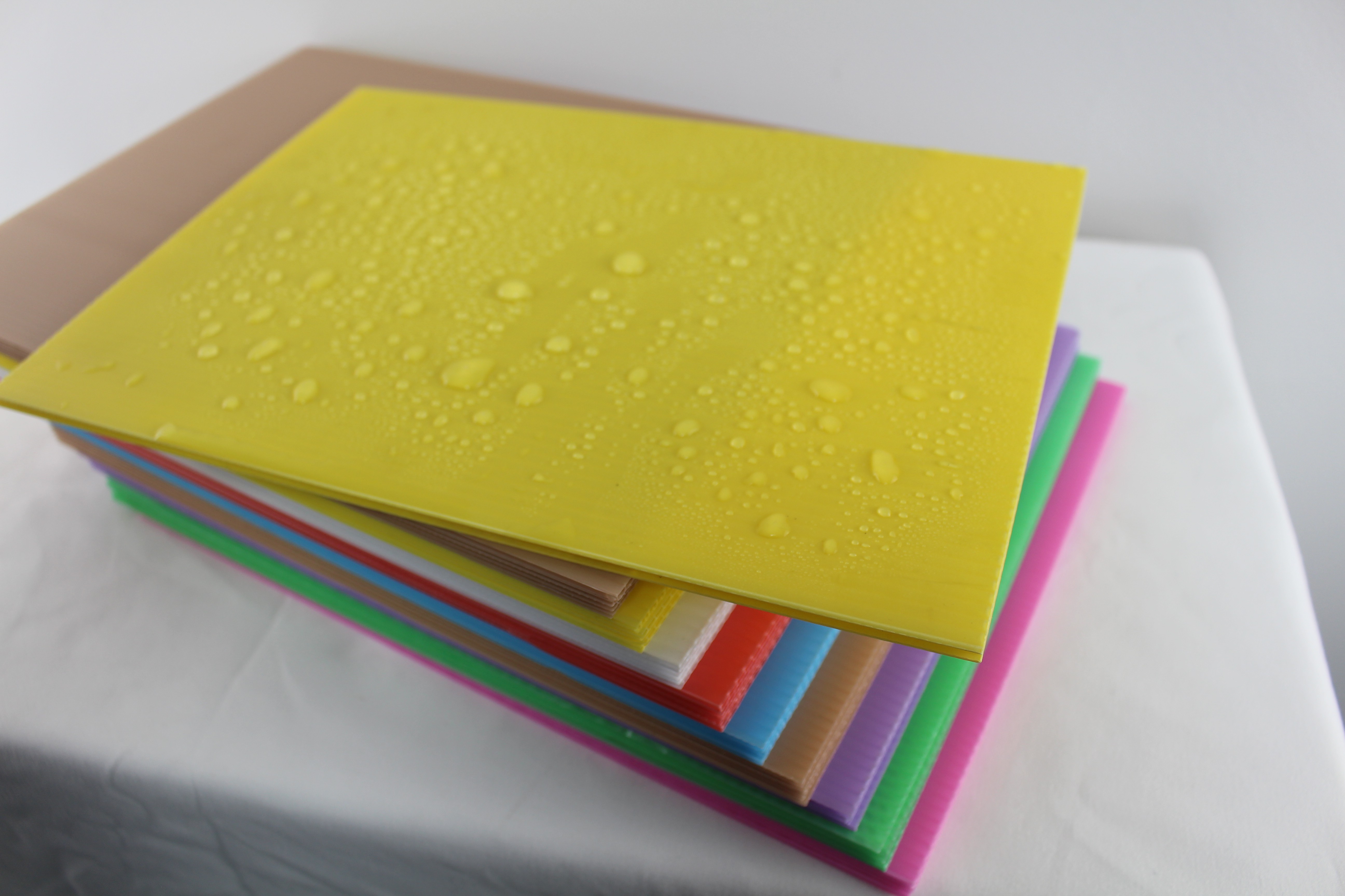 Лист гофрированный PP для логистических и складских операций