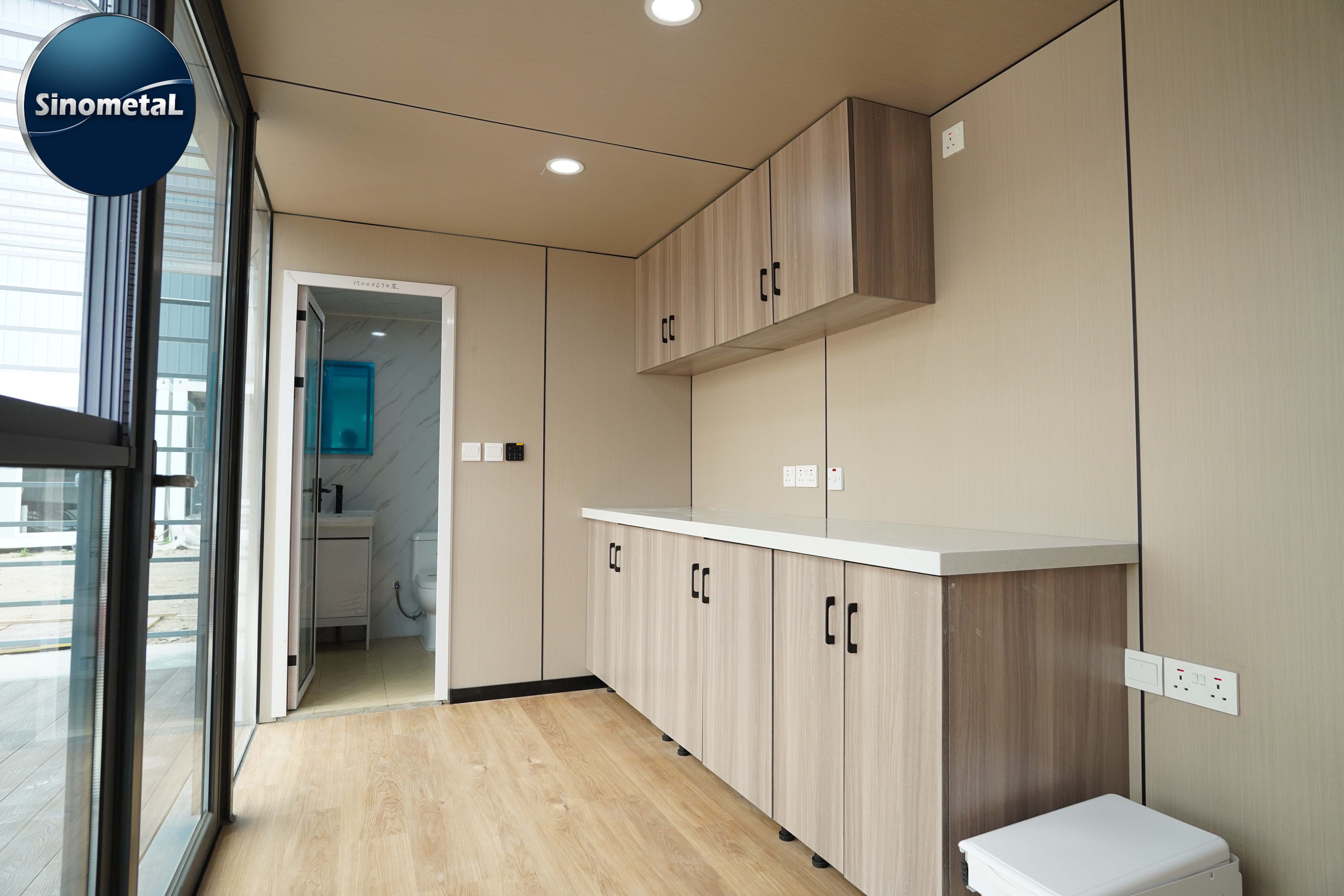 8.5 meter length Apple Cabin