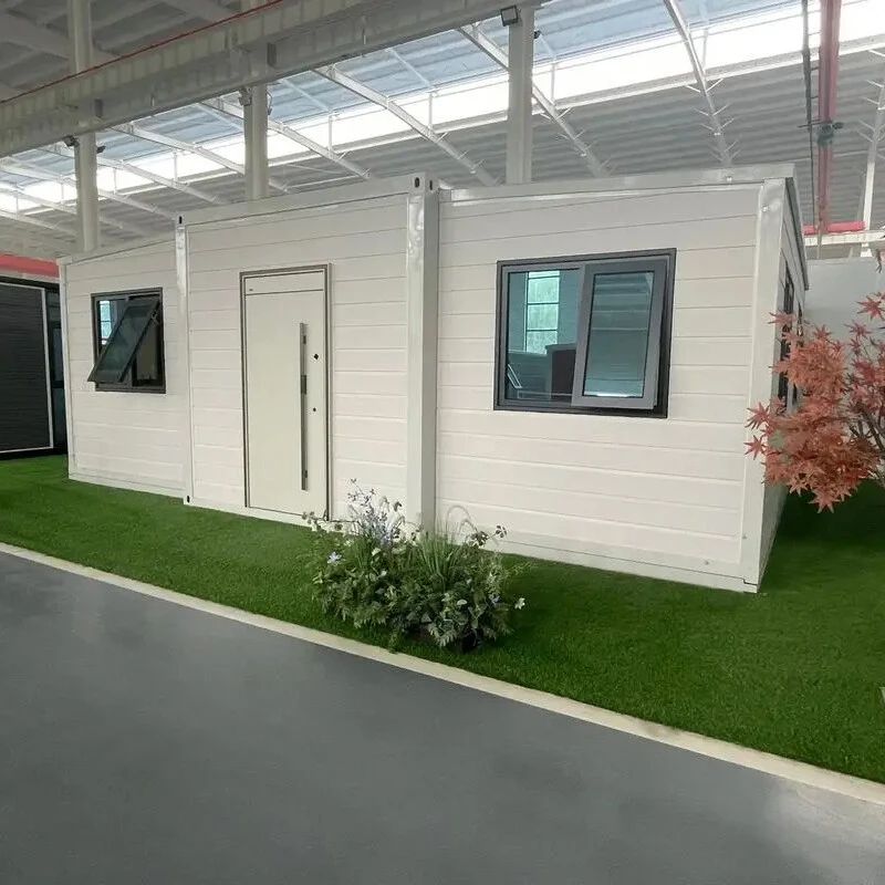 Double Wing Extension Room