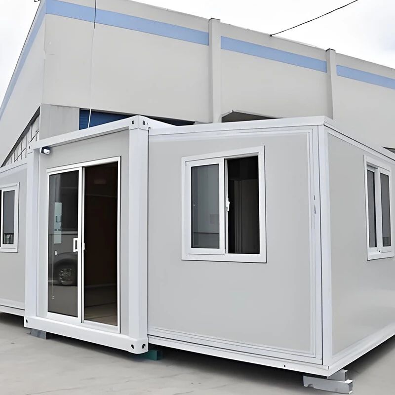 Double Wing Extension Room