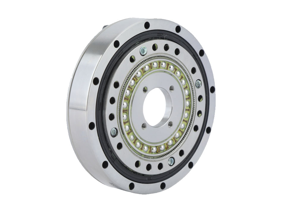 Коаксиальный входной и выходной редуктор с волновыми деформациями