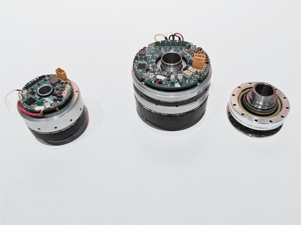 Руководство по сохранению параметров модуля сустава робота при отключении питания