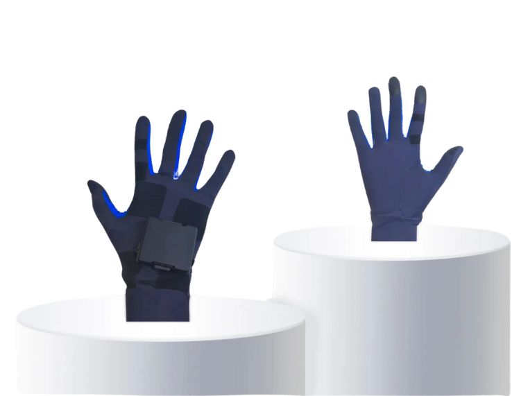 Интеллектуальная перчатка для телеуправления роботами в VR и AR для дистанционных операций