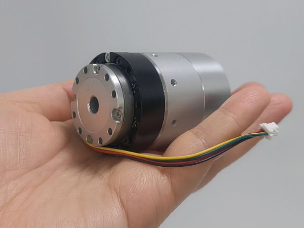 Планетарный редуктор для роботизированного сустава двигателя и гармонический привод для роботизированного сустава двигателя