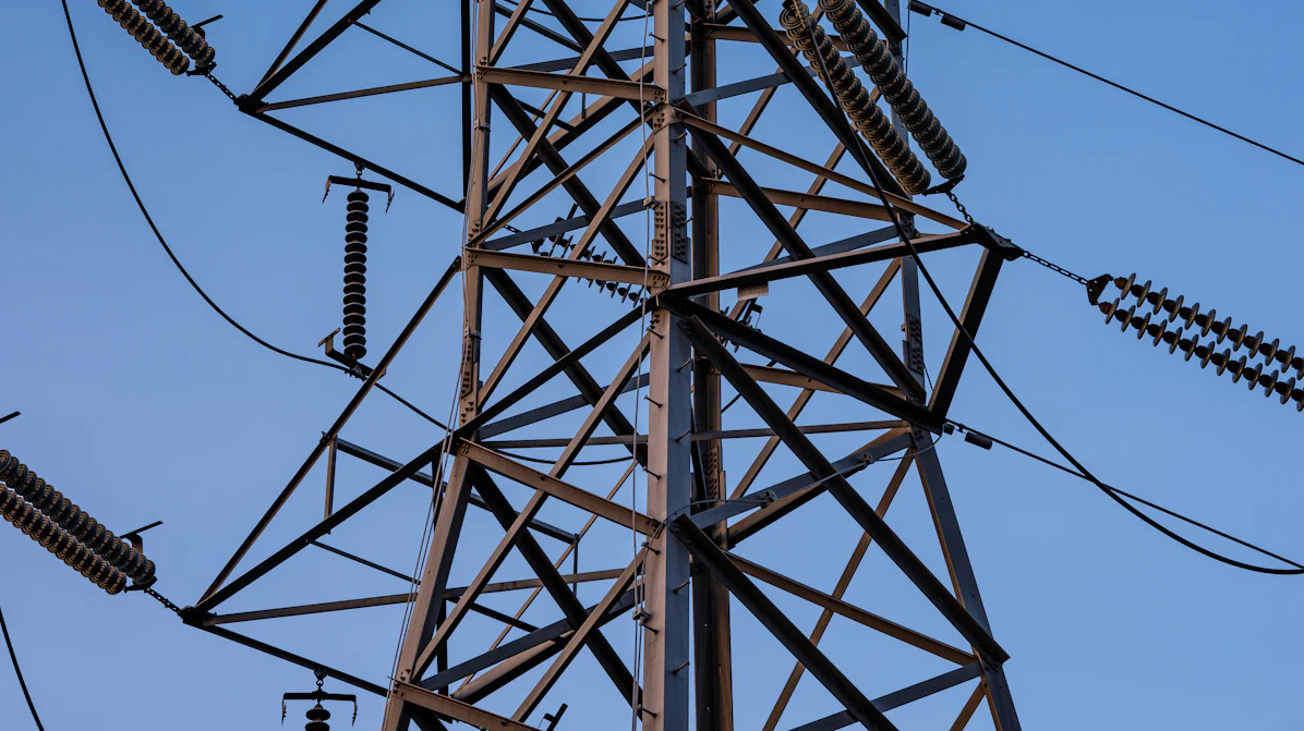 How to Choose the Right VFD Based on Motor Poles