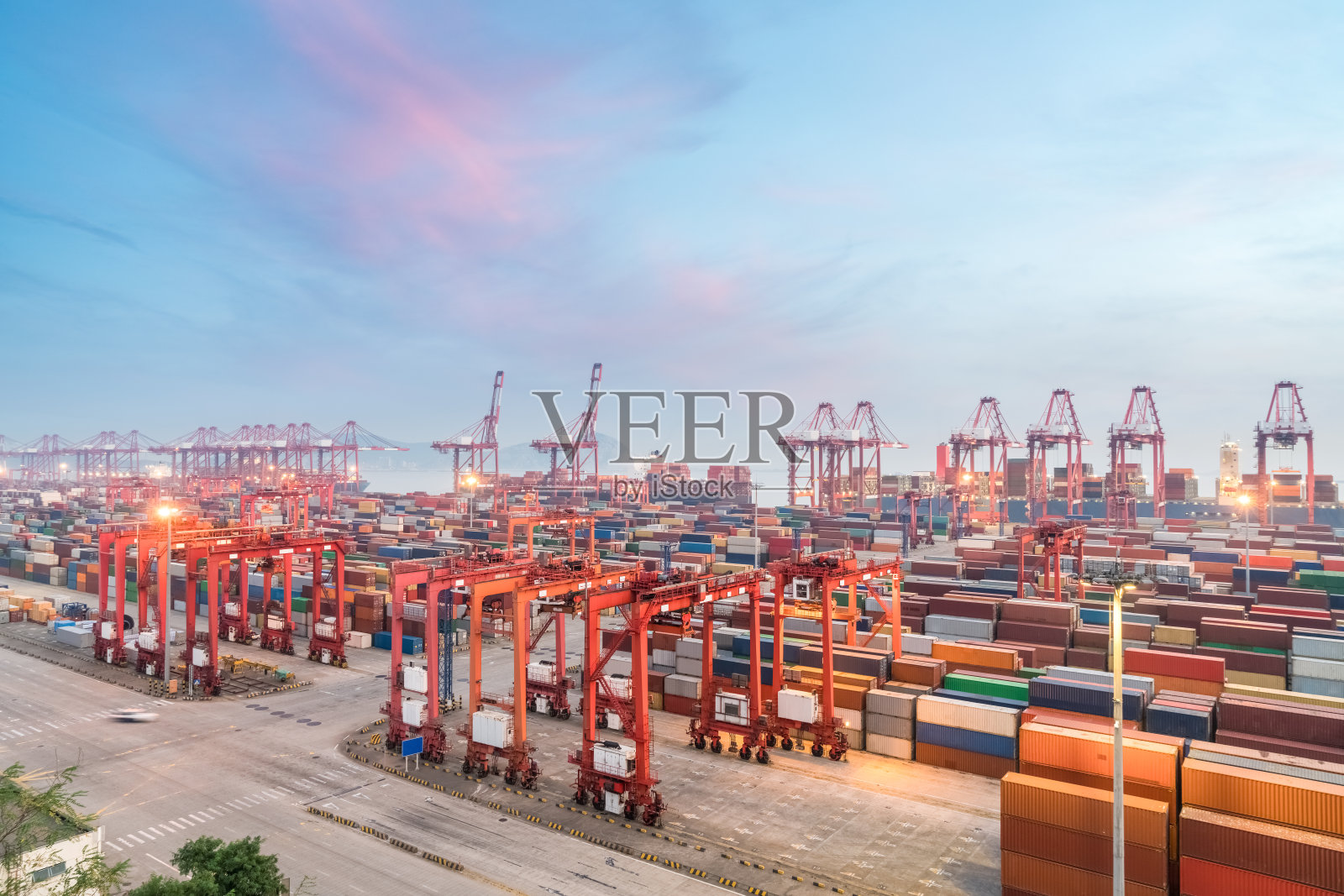 Choosing the Best Speed Regulation Method for High-Power VFDs