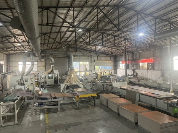 广东这家SPC锁扣地板工厂真卷_4_SPC石晶地板墙板厂家_来自小红书网页版