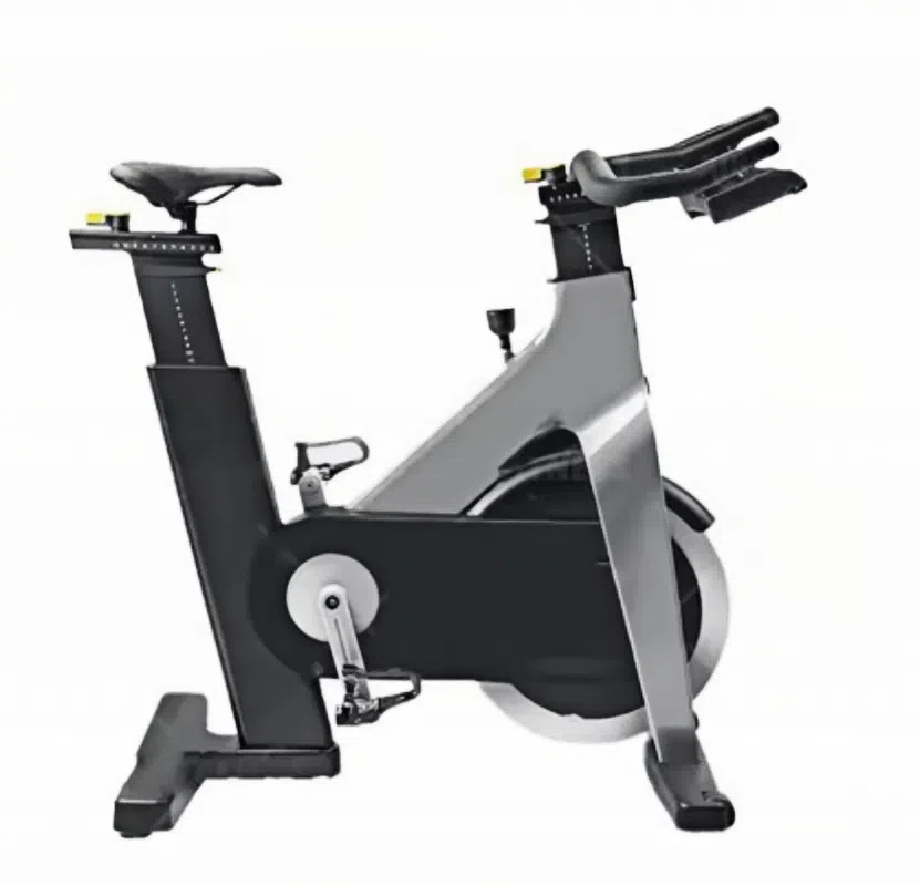 EN BICICLETA DE SPINNING