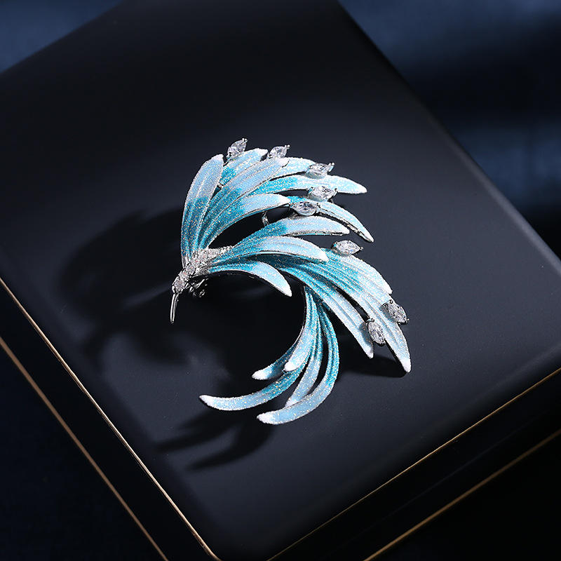 Retro Style Phoenix Corsage Cheongsam Dress Accessories Elegant Temperament Pin Chinese Style Gradient Feather Brooch