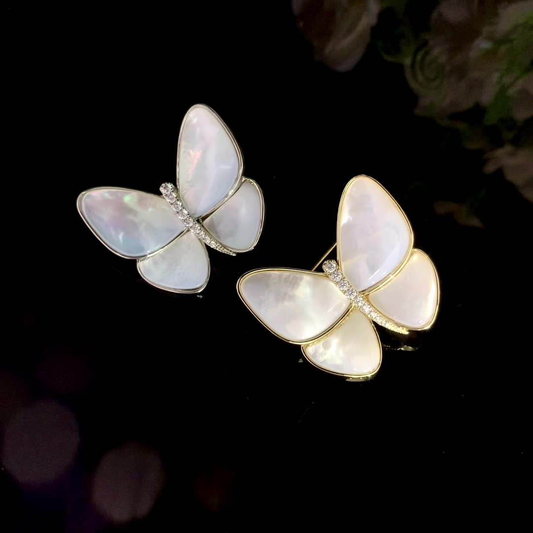 Korean Fashion Diamond Pearl Series Brooch Men's Women's Butterfly Flower Shape for Weddings Alloy Material