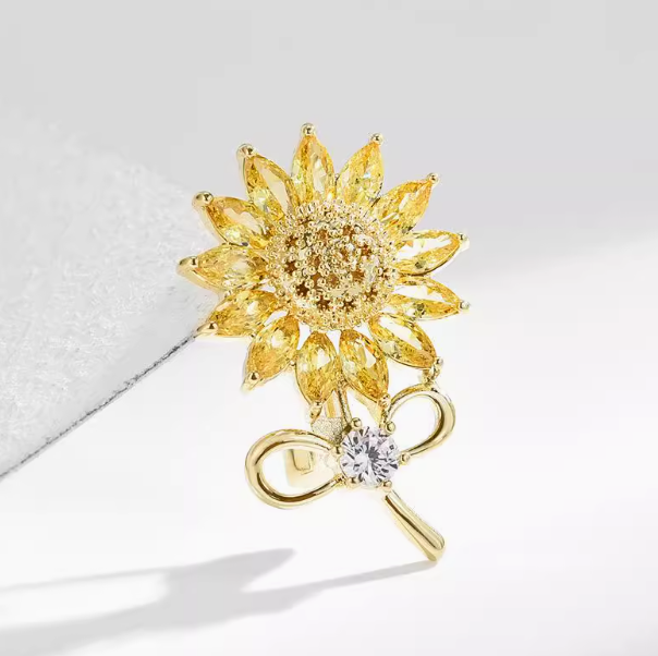 Summer pastoral style, sunshine, small fresh sunflower brooch, high-end small yellow flower corsage