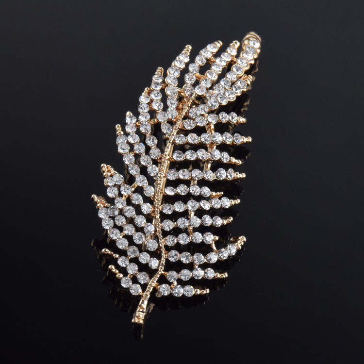 Fashion Pearl Rhinestone Feather Leaf Brooch for Women and Men Suit Neckline Plant Pin Crystal Jewelry Clothes Accessories Gifts