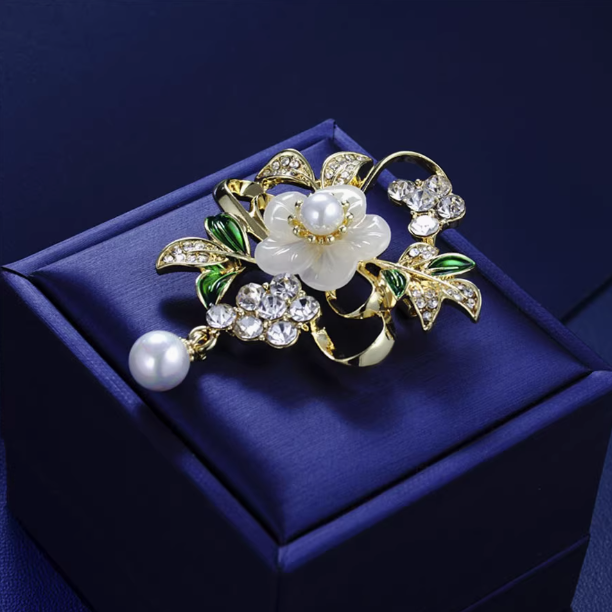 Luxury Designer Cubic Zirconia Brooch Alloy Pearl Flower Brooch with Shell Zircon for Women's Party Wedding Gift