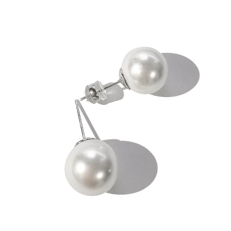 Temperament Simple Earrings Wholesale Different Sizes Custom Shell Pearl Charm Stud Earrings