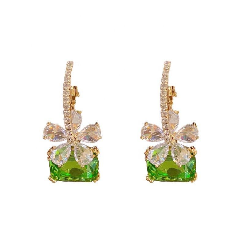 Trendy Green Crystal Sparkling Diamond Flower Ear Buckle Unique Female Personality Ear Ring 