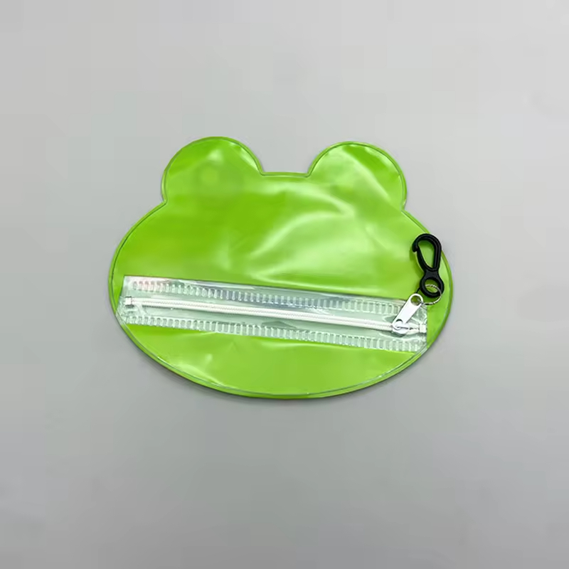 Customized Cute EVA Zipper Storage Bag for Baby Recycled Materials with Hooks for Convenient Walking Pouch Packaging
