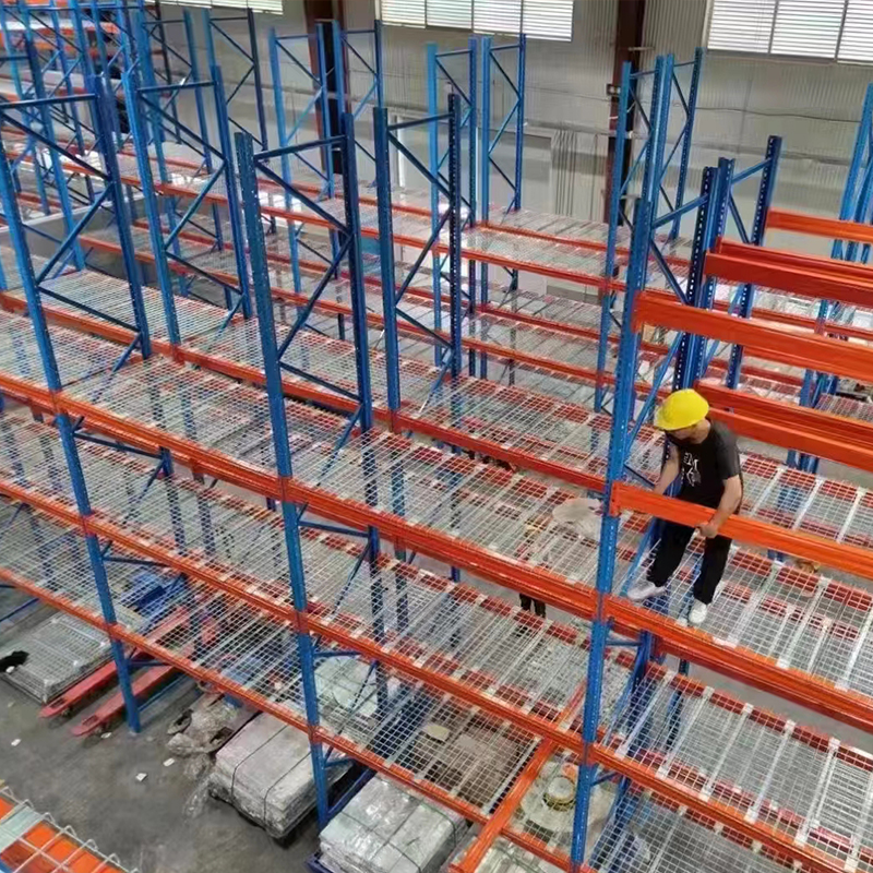 Estanterías de paletas con plataformas de malla metálica