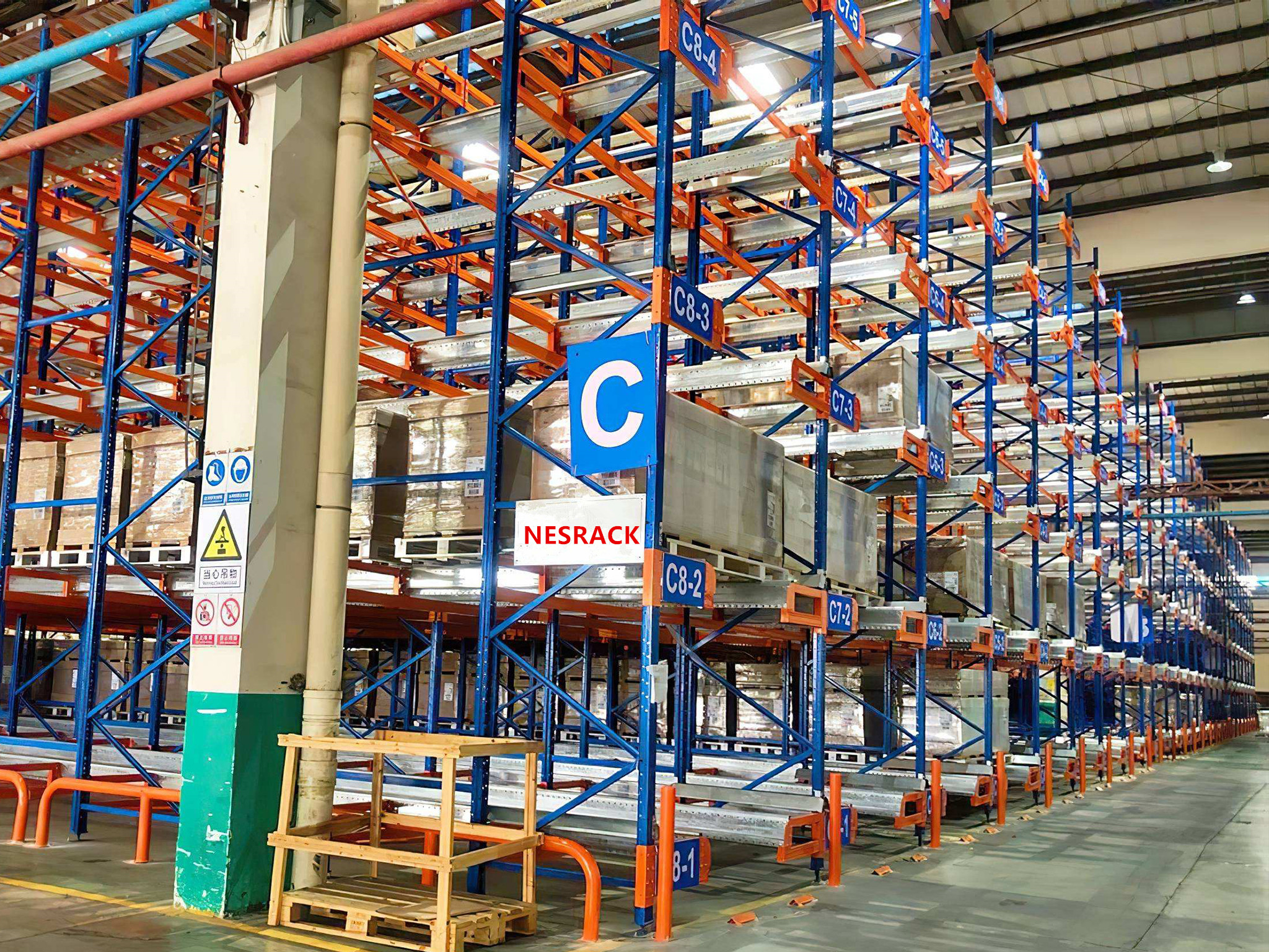 Более 15 лет специализируется на производстве высококачественного складского и логистического оборудования