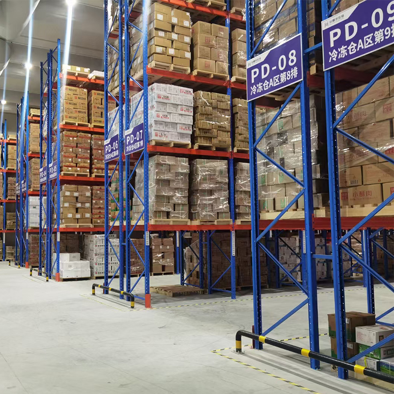 Паллетные стеллажи для больших холодильных камер