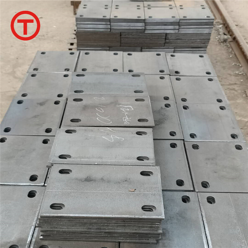 Плита из углеродистой стали