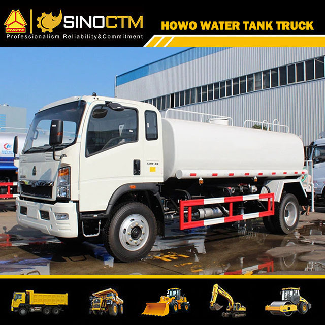 SINOTRUK HOWO Light Truck 4X2 Fuel Tank Truck 5cbm for sale