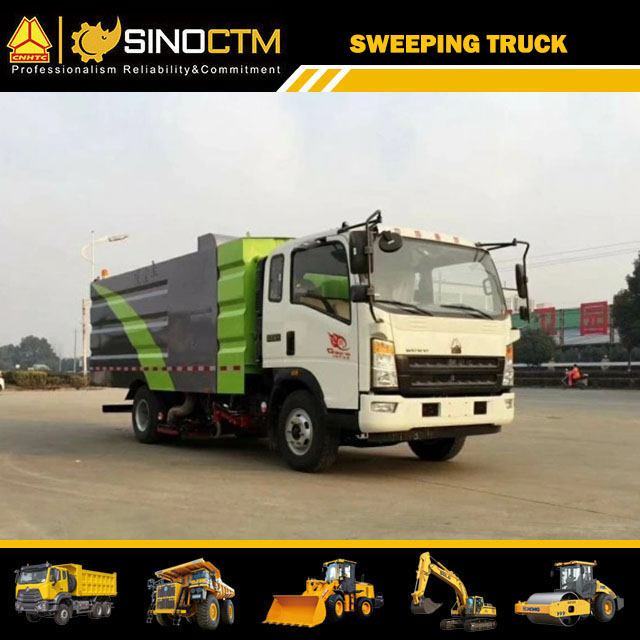 Garbage Sweeping 5ton Sinotruk HOWO Truck Vacuum Sweeper