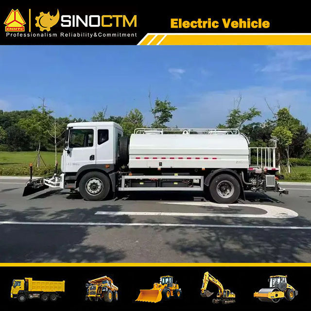High Efficiency Cheaper Price 4X2 Runway Street Road Highway Airport Vacuum Road Sweeper