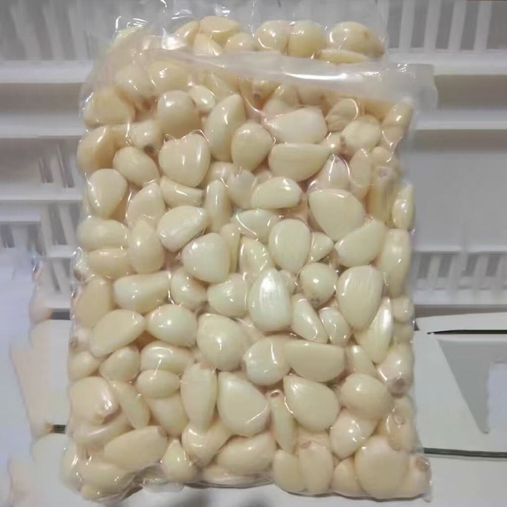 Peeled Garlic Cloves