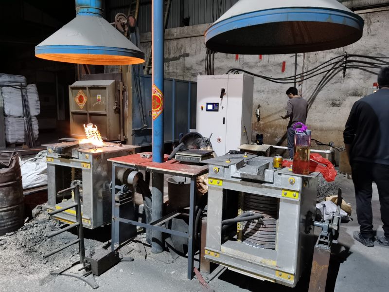 金属熔炼.jpg 金属熔炼.jpg