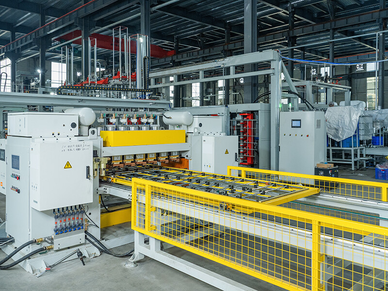 IBC吨桶高速网片焊机