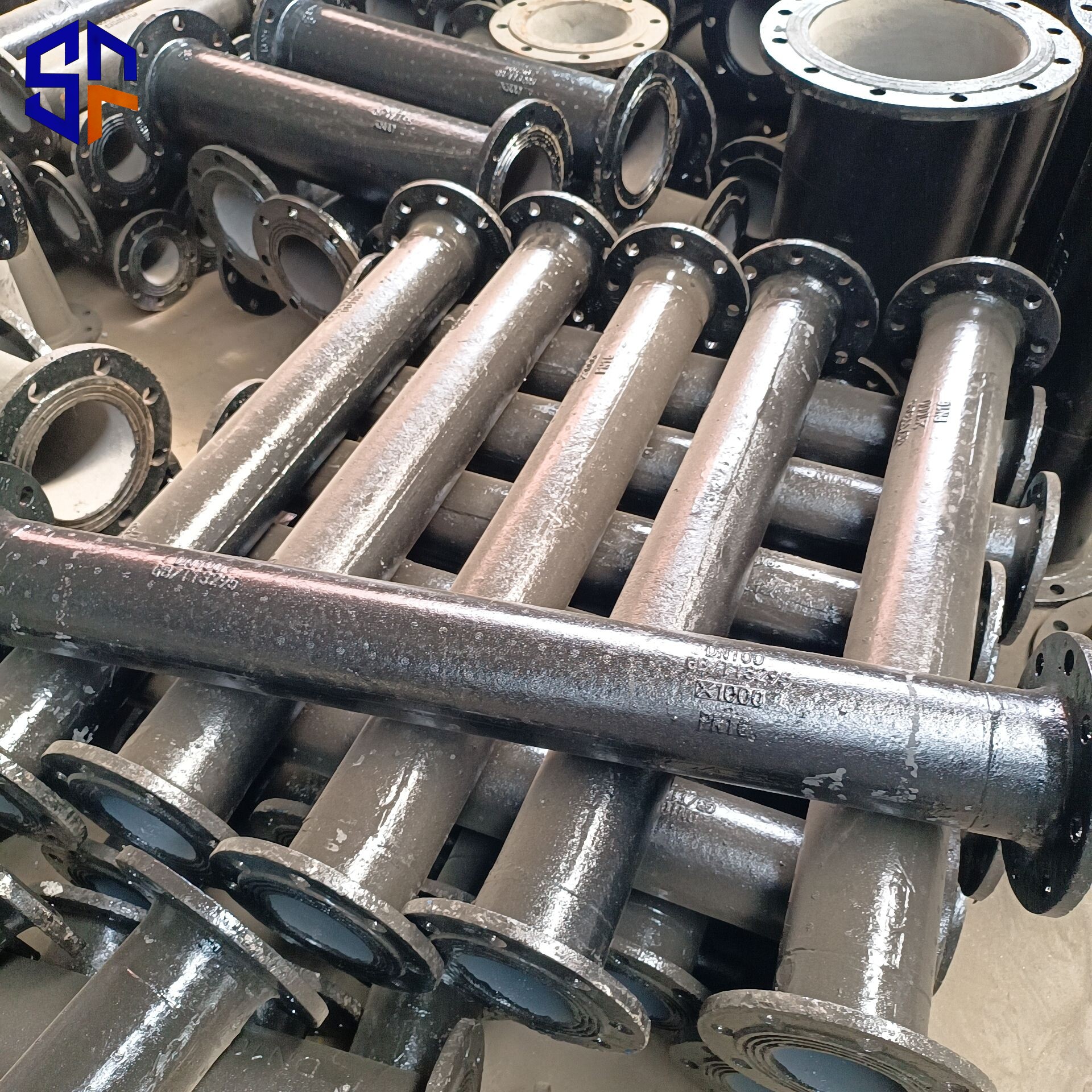 КОРОТКАЯ ФЛАНЦЕВАЯ ТРУБА